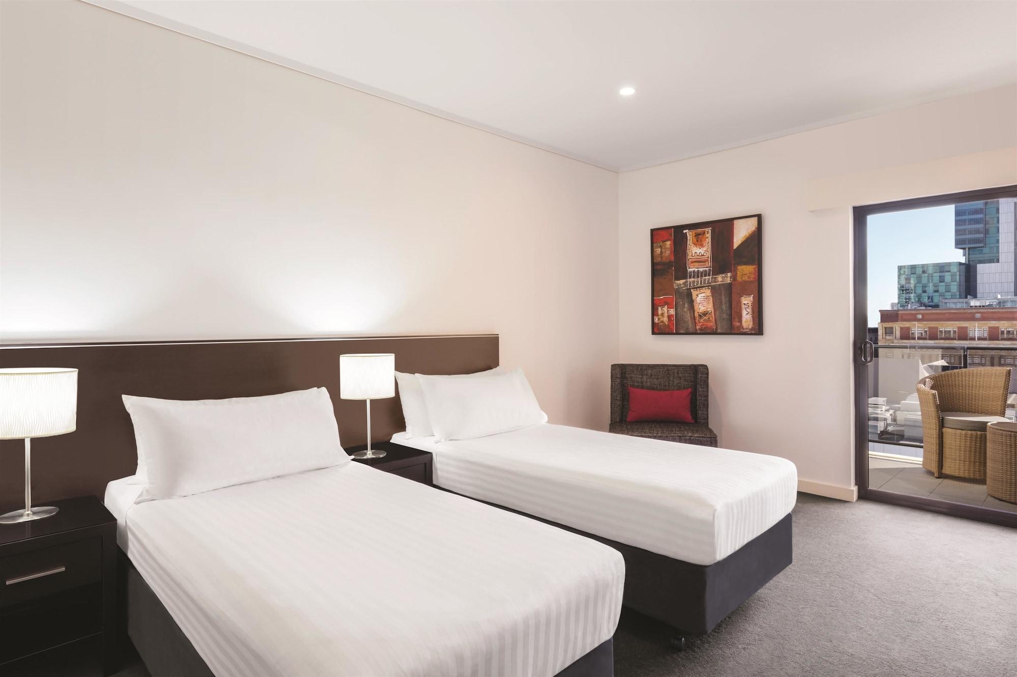 Adina Barrack Plaza Aparthotel