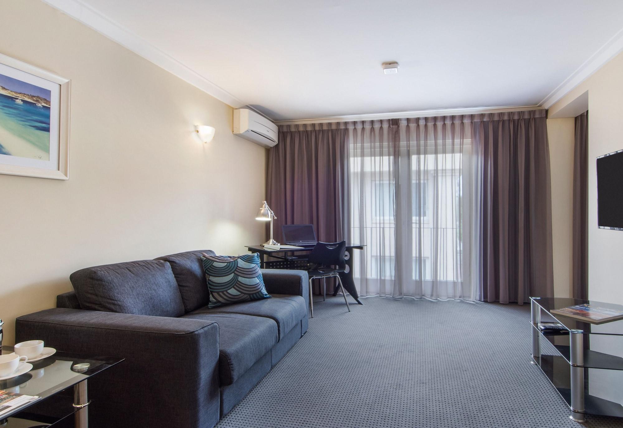 The Peninsula Riverside Serviced Aparthotel 4*
