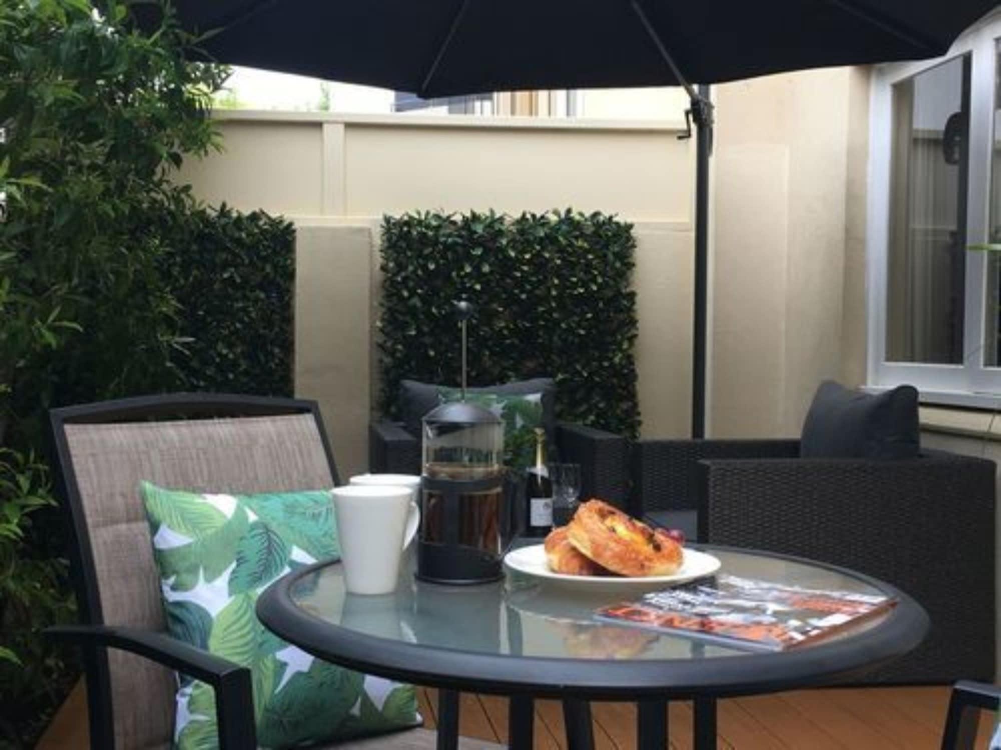 The Peninsula Riverside Serviced Aparthotel 4*