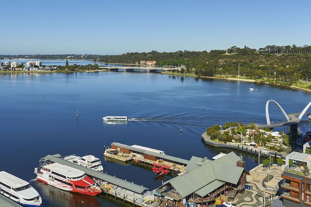 Doubletree By Hilton Waterfront Perth