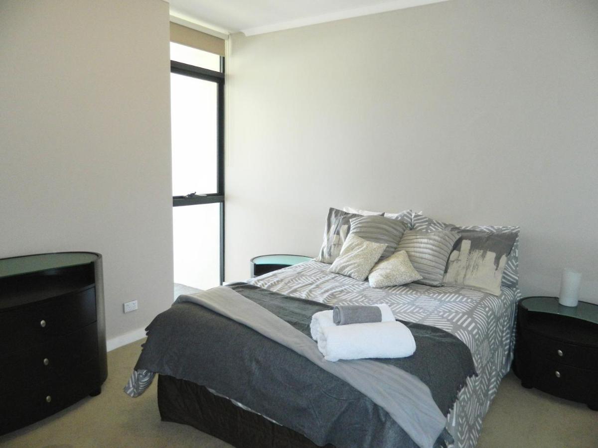 Apartment Riverside 2 Bedroom With South Peninsula Views