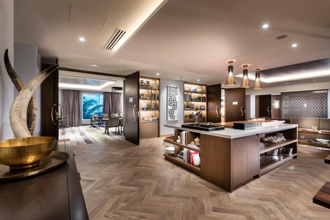 Intercontinental Centre By Ihg Hotel 5*