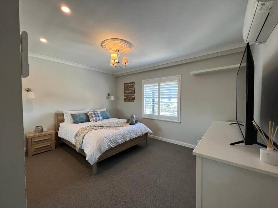 Stunning! 'new York Style' Roof 2 Car Apartamento Perth