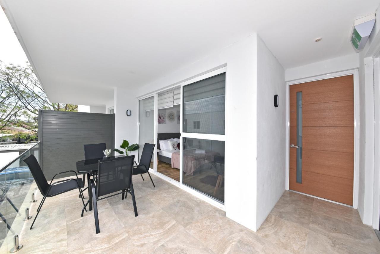 2bed2bath Close To Airport/city Apartment