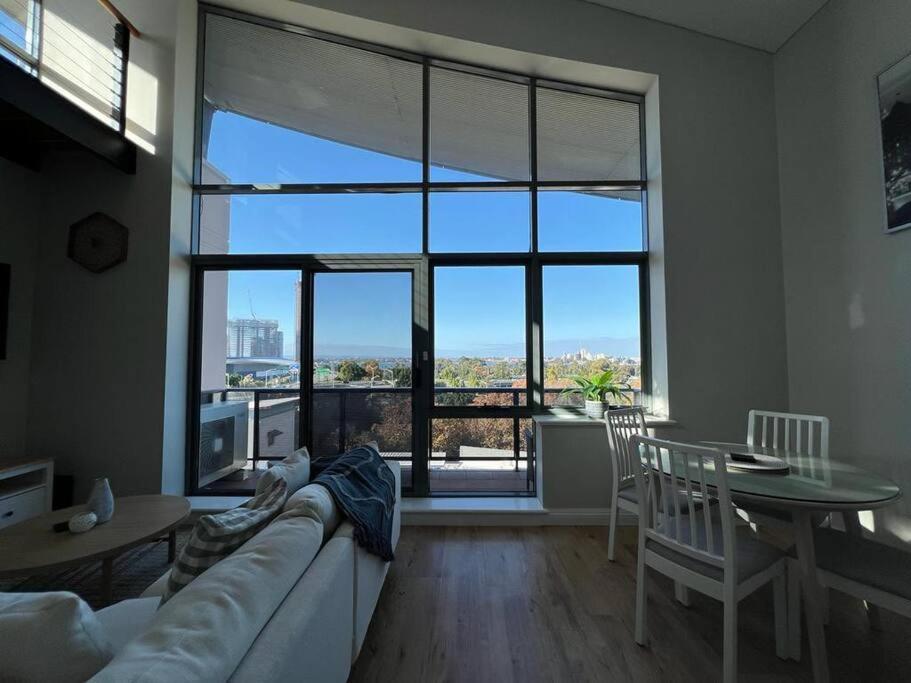 Stunning! 'new York Style' Roof 2 Car * Perth
