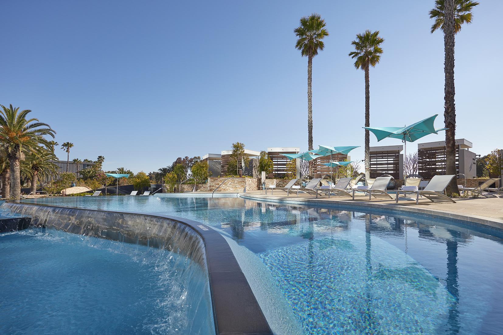 Hotel Crown Towers