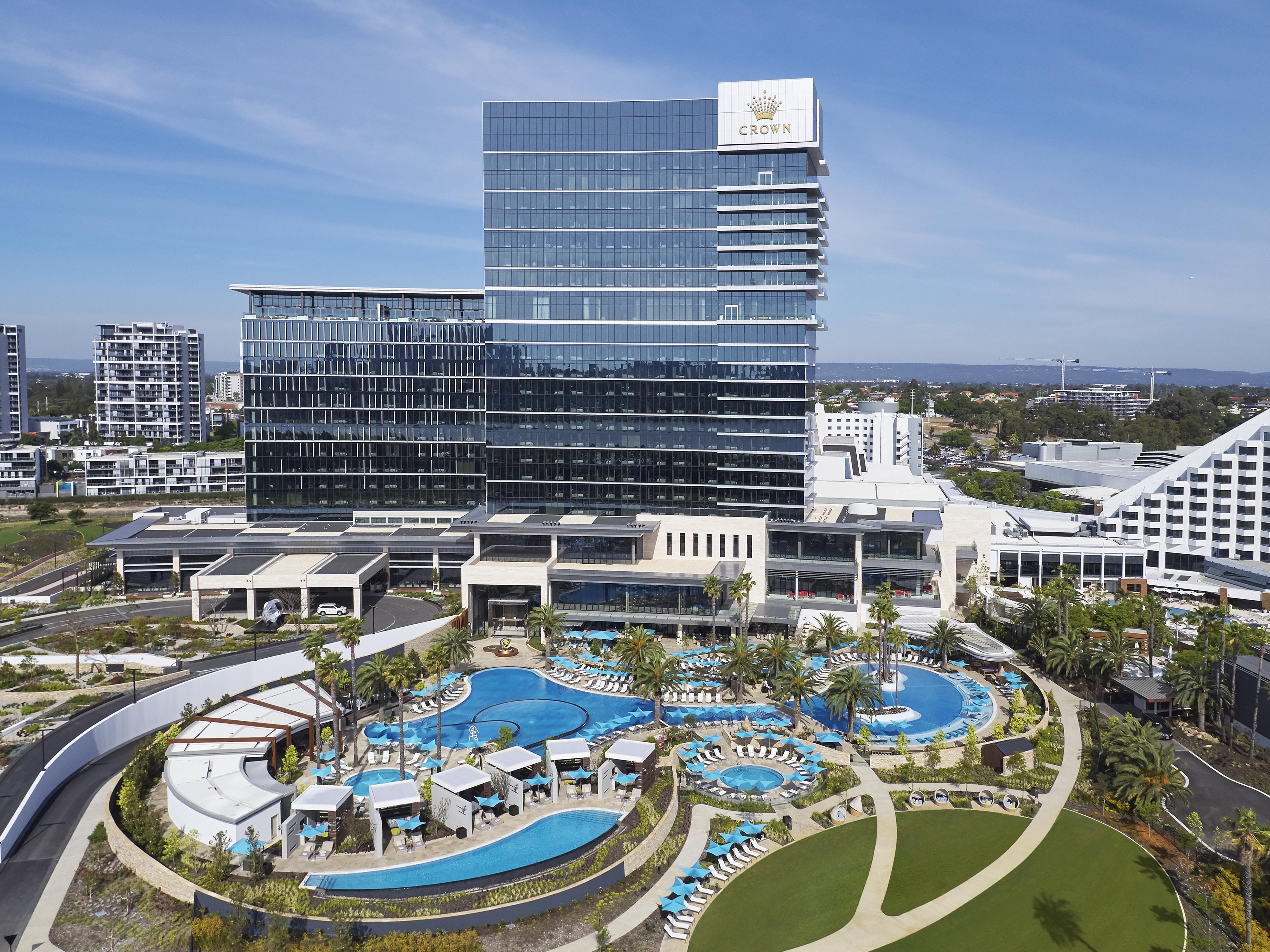 Crown Towers Hotel 5*