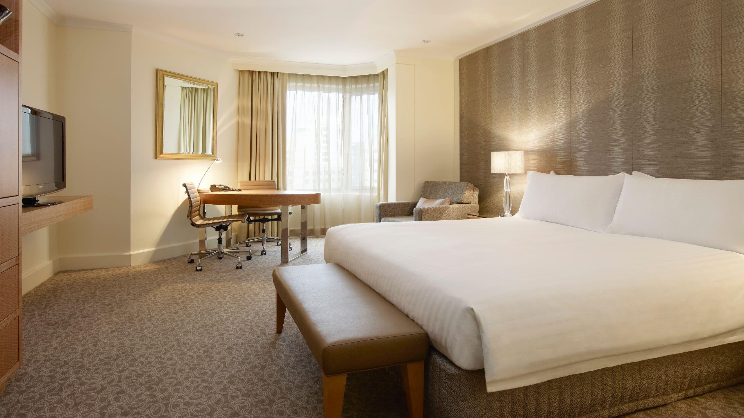 Hotel On Langley Park 4*