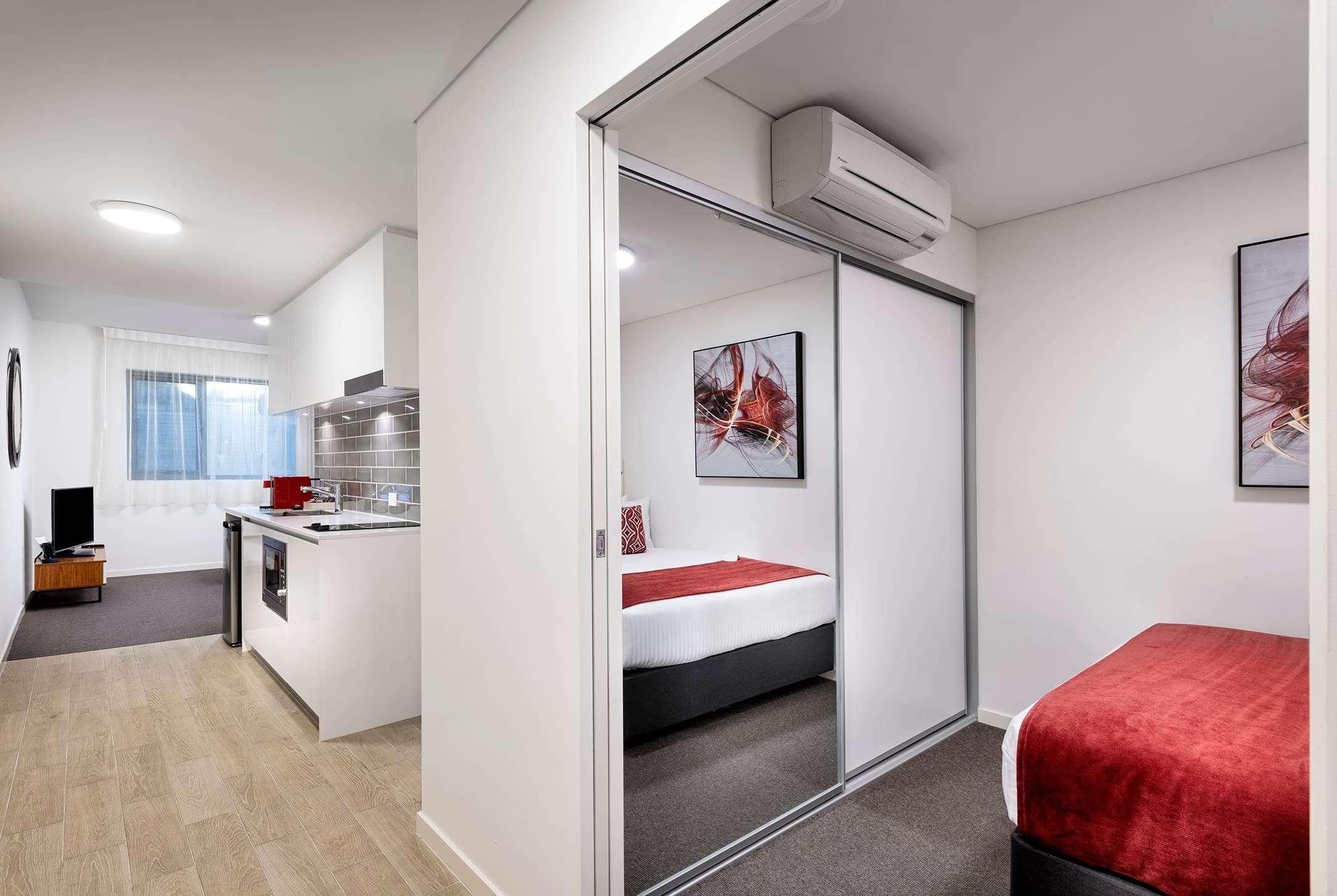 Ramada By Wyndham Vetroblu Scarborough Hotel 4*