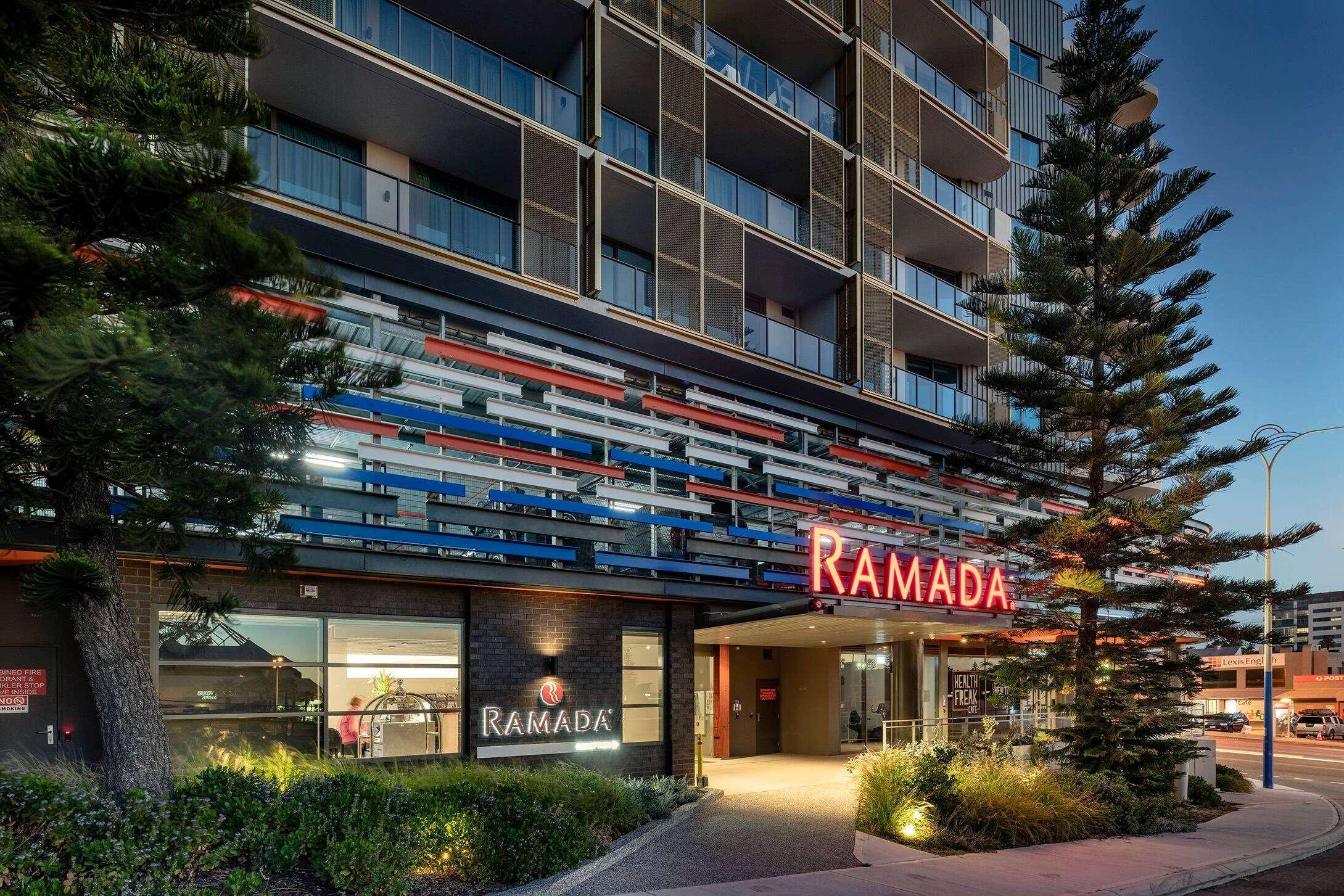 Ramada By Wyndham Vetroblu Scarborough Hotel