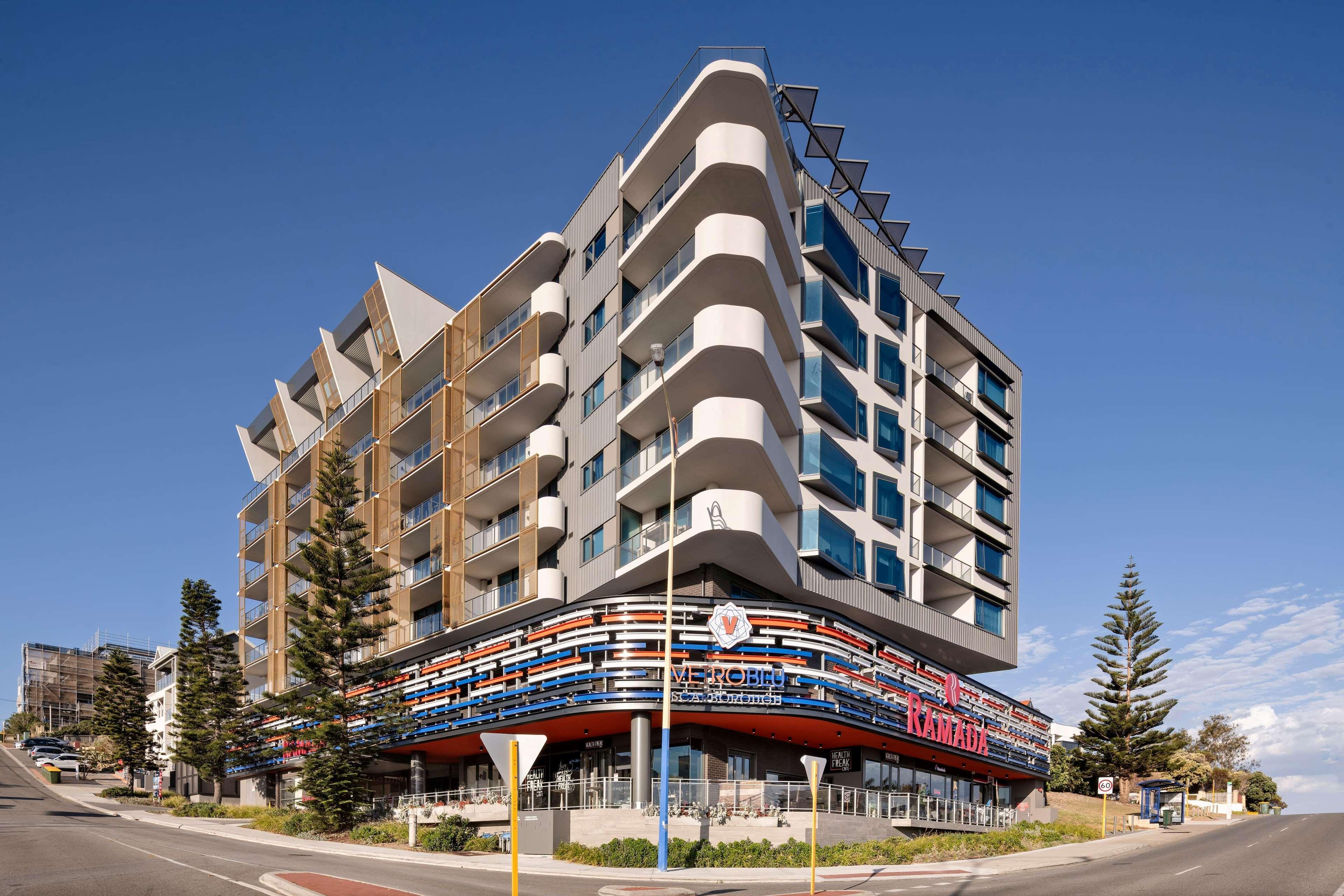 Ramada By Wyndham Vetroblu Scarborough Hotel 4*