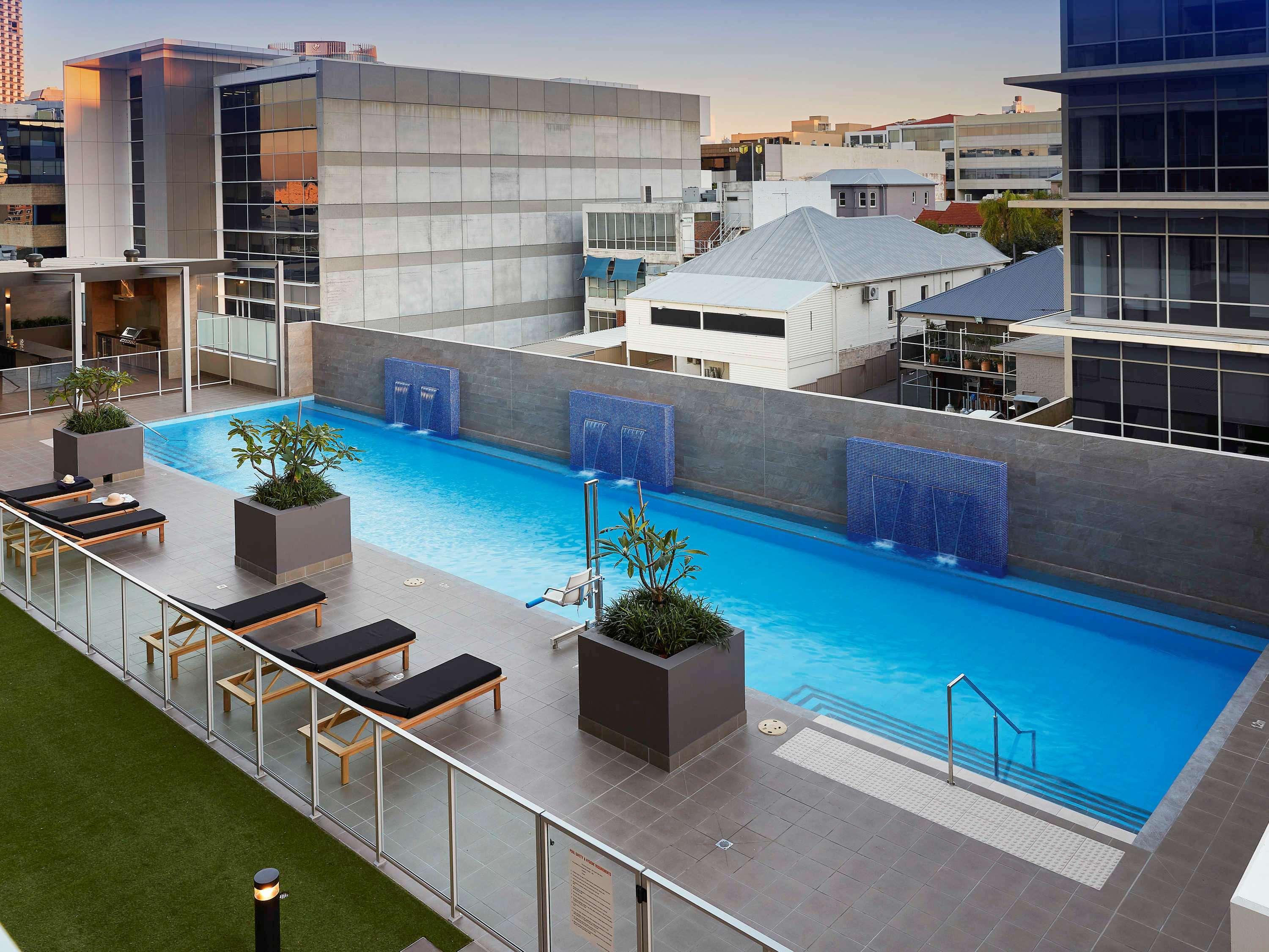 Aparthotel The Sebel West 4*