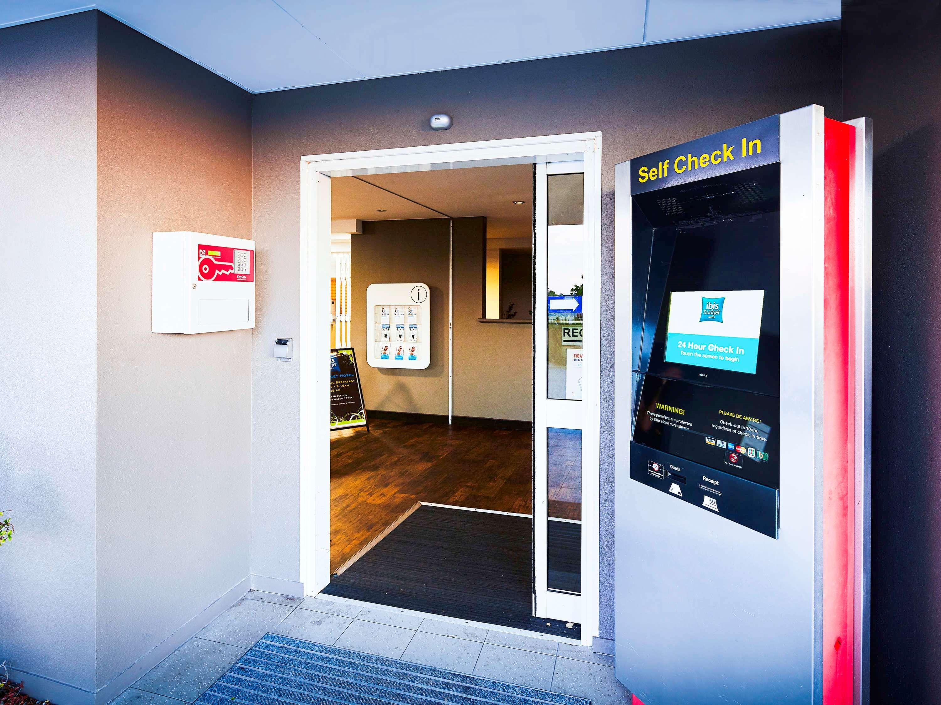 Ibis Budget Airport Perth