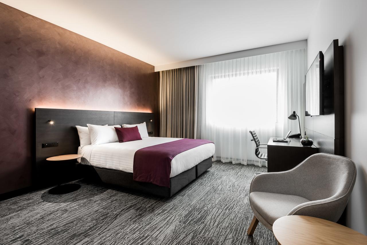 West Perth, An Ihg