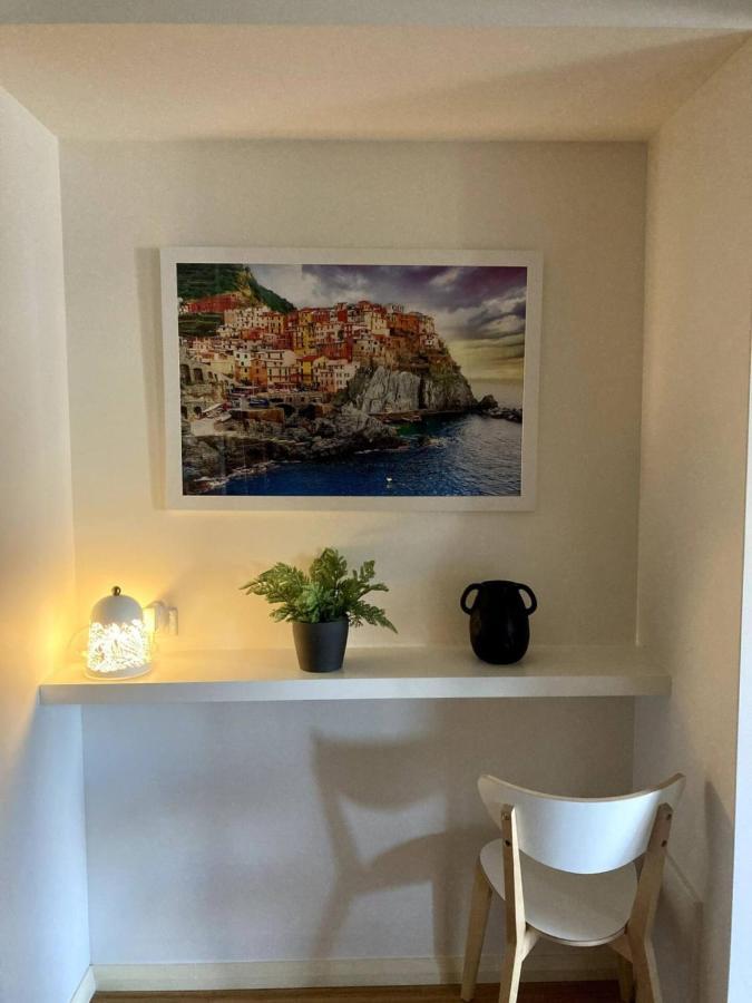 Modern 2 Bedroom In *