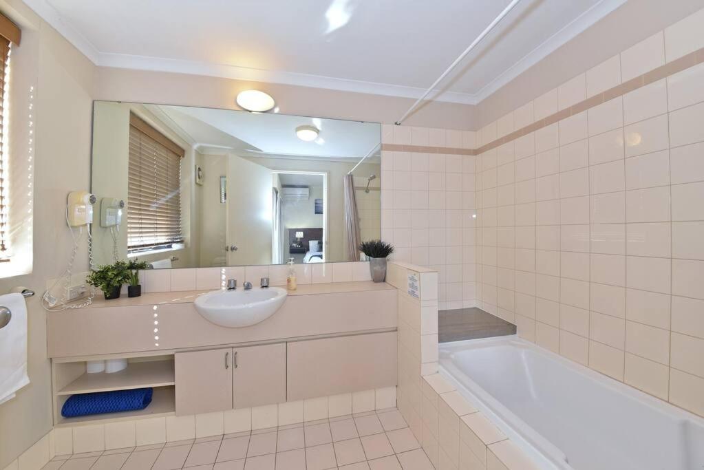 Apartment One-bedroom Cozy In Cbd Perth
