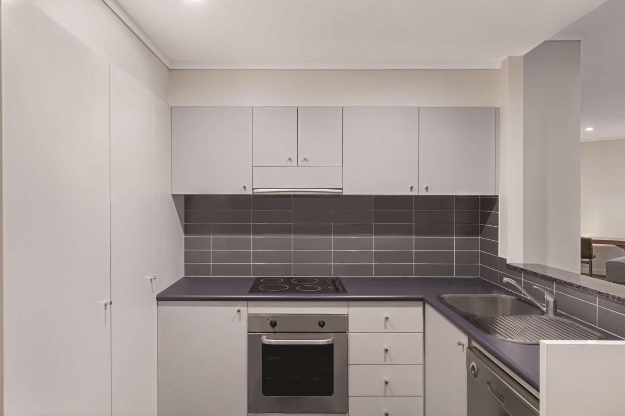 Aparthotel Adina Barrack Plaza 4*