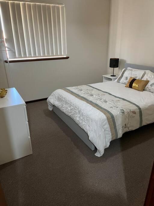 Rumah percutian Spacious Family Retreat Perth