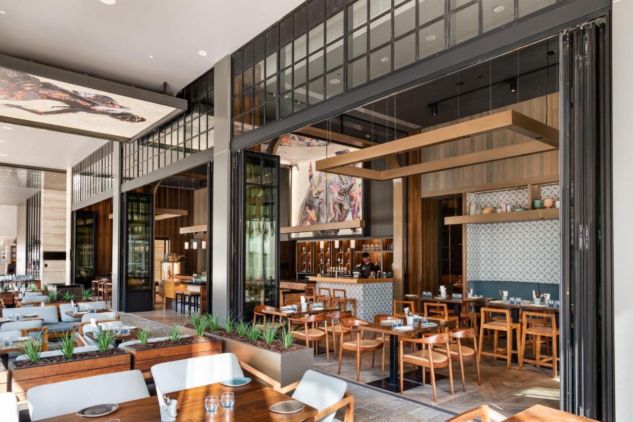 Hotel Intercontinental Centre By Ihg 5*