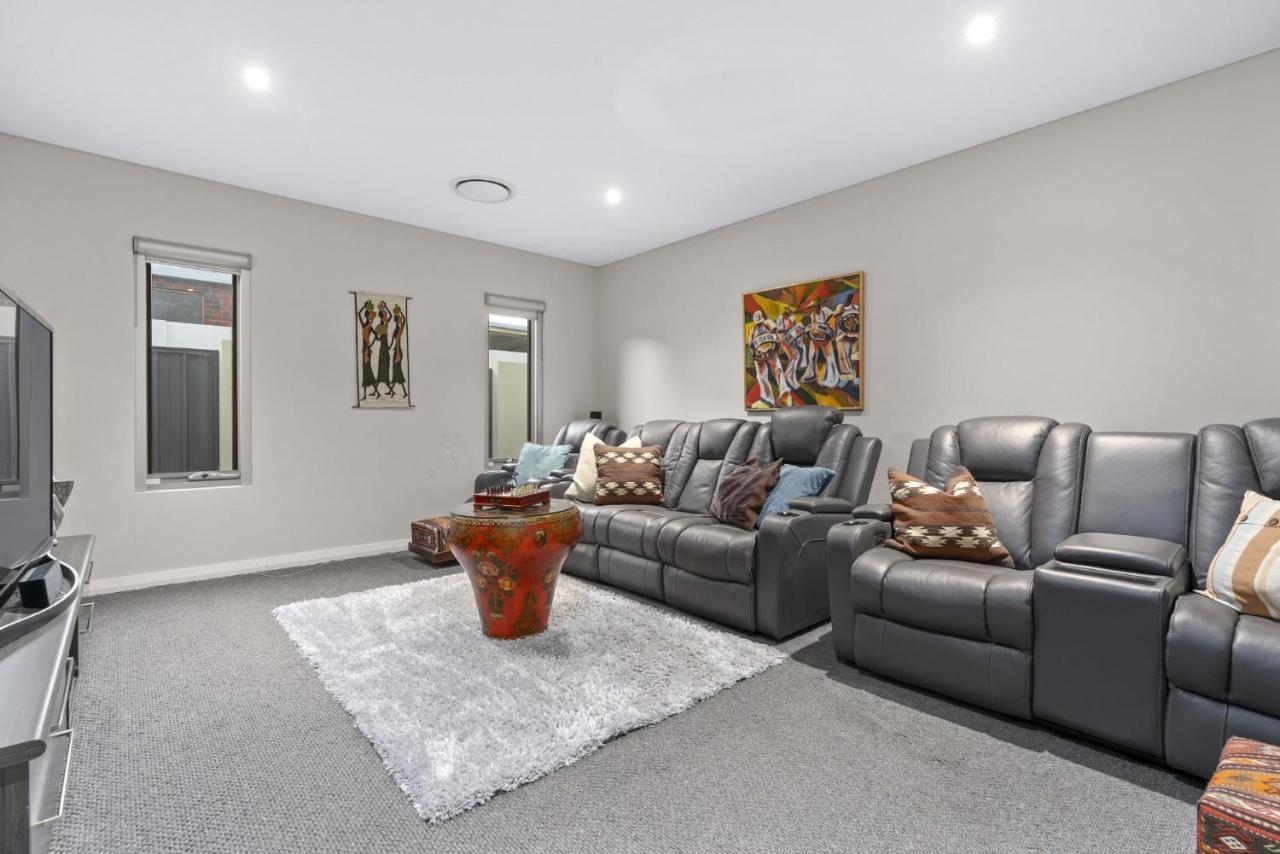 Family Vacation Escapade Shops And Sun Await Holiday home Perth