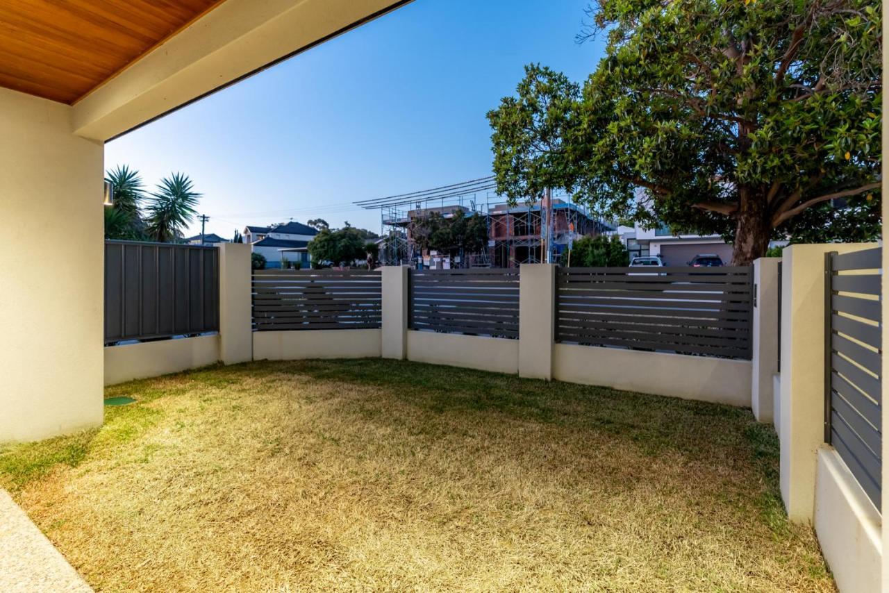 Holiday home Family Vacation Escapade Shops And Sun Await Perth