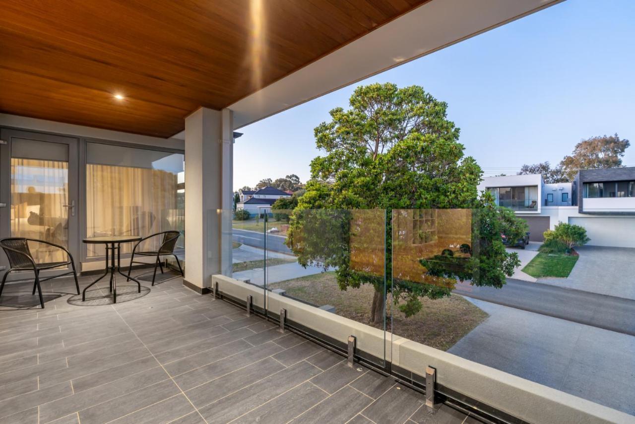 Holiday home Family Vacation Escapade Shops And Sun Await Perth