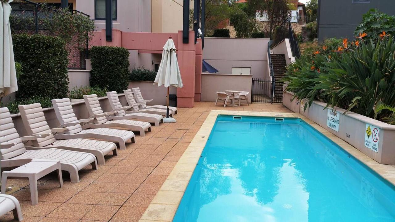 Living 105 * Perth