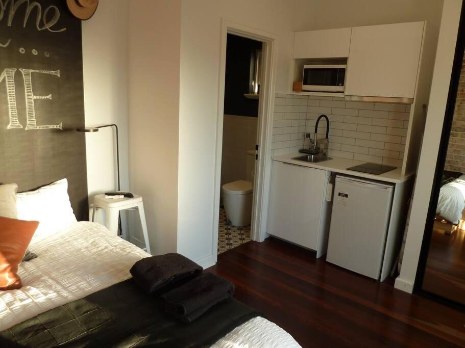 A - Small Gem On The Busy Road Apartment