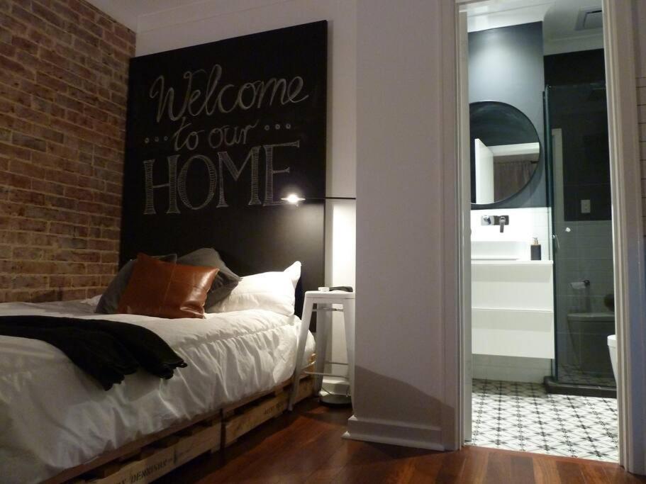 A - Small Gem On The Busy Road Apartment Perth