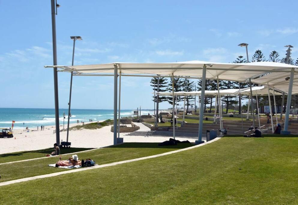 Apartment The Scarborough House - Walk To The Beach! *