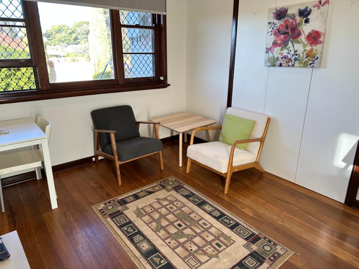 Parkline Apartment *