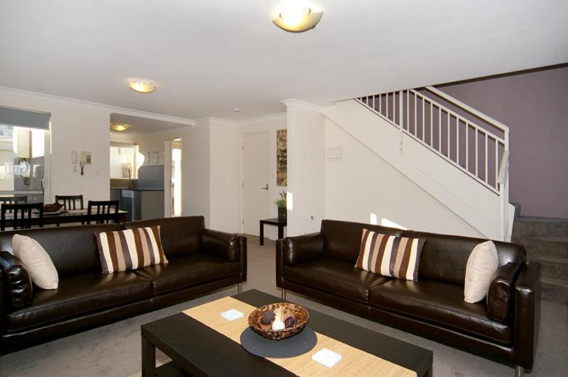 Apartment Cityview Designer 2 Story 2 Bed *