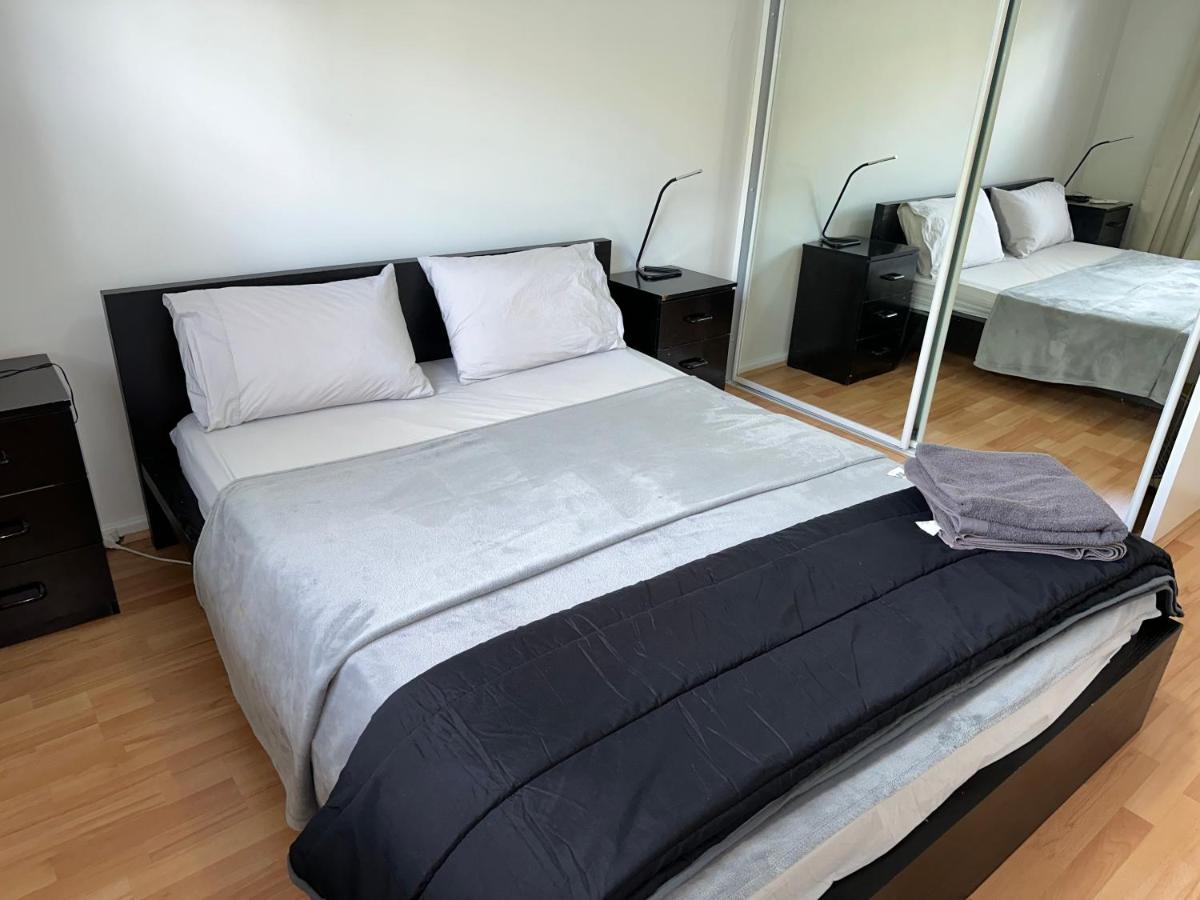 Parkline Apartment *