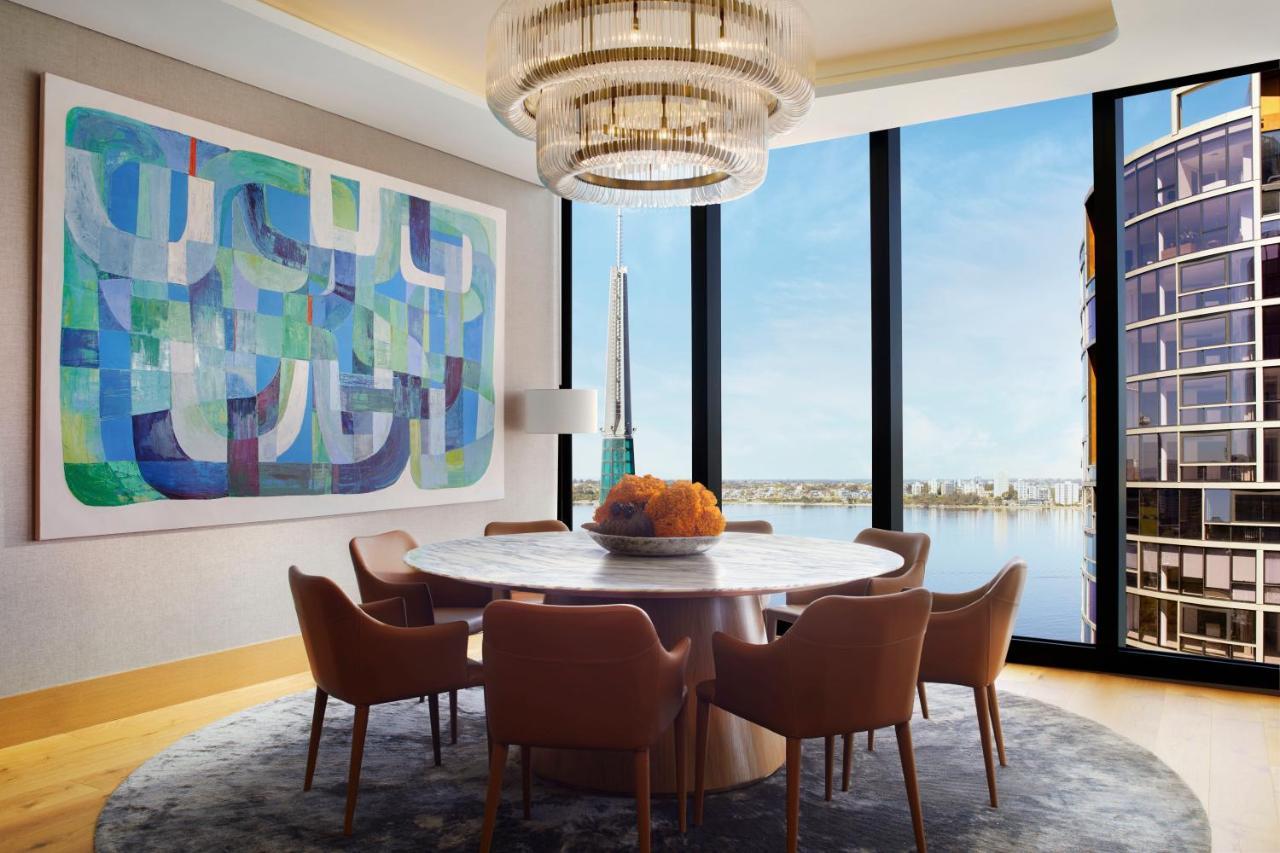 The Ritz-carlton, 5*