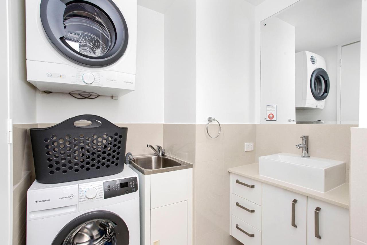 2 Welcome To Windsor 2br 2ba Pkg Perth