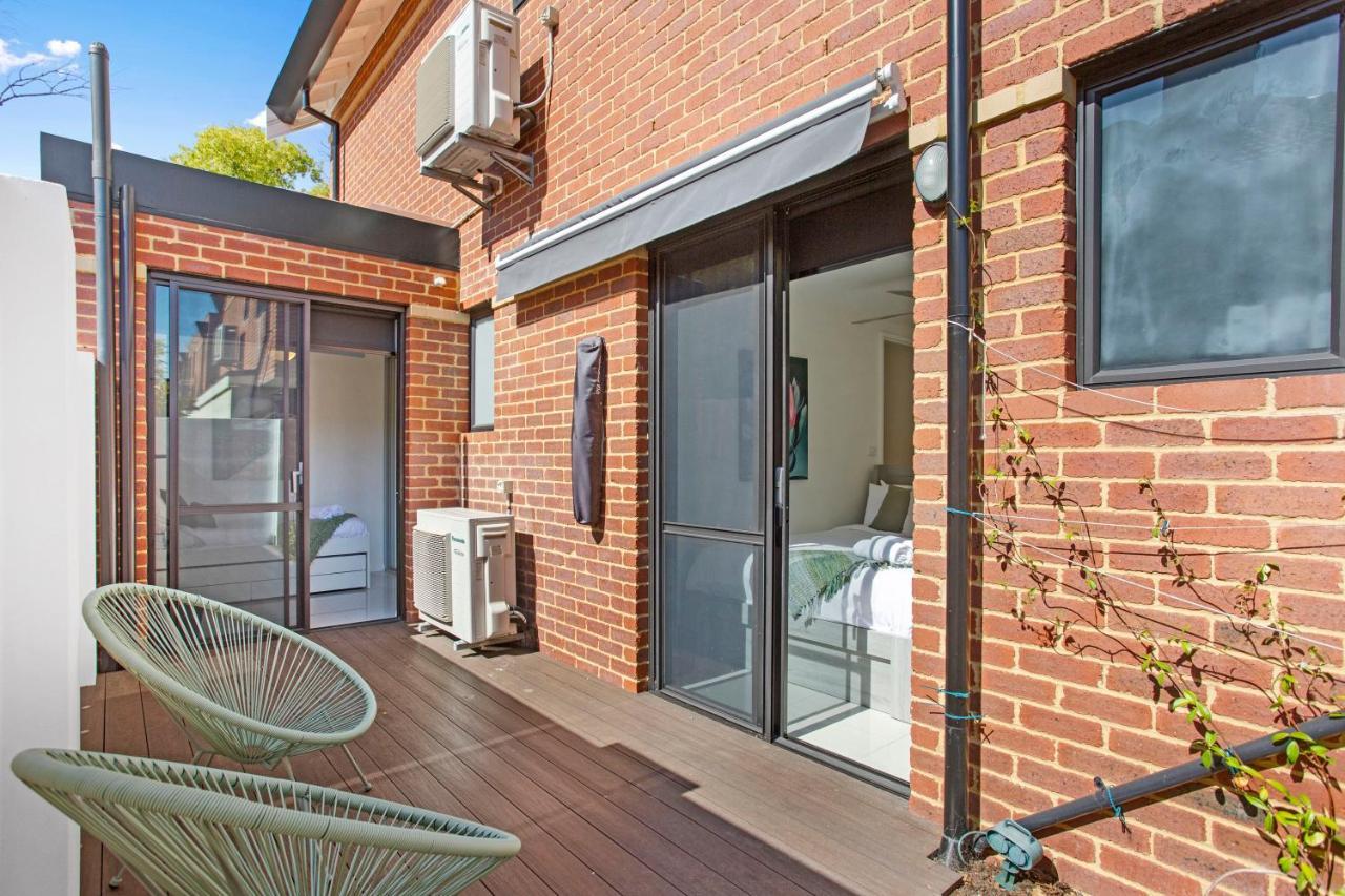 2 Welcome To Windsor 2br 2ba Pkg *