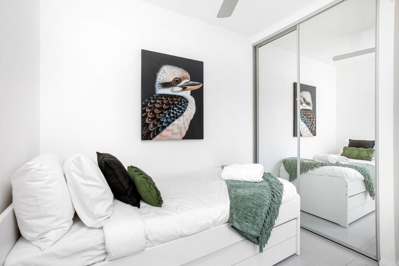 Apartment 2 Welcome To Windsor 2br 2ba Pkg *