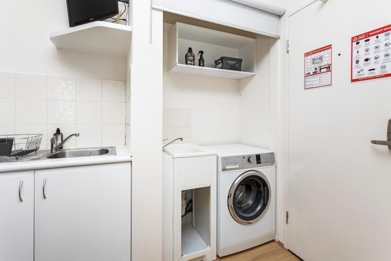 Cbd Retreat Victoria Ave 1br Apartment *