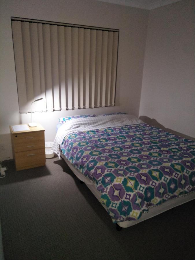 Near Train Station Transport Hub With Bicycle Locker Homestay *