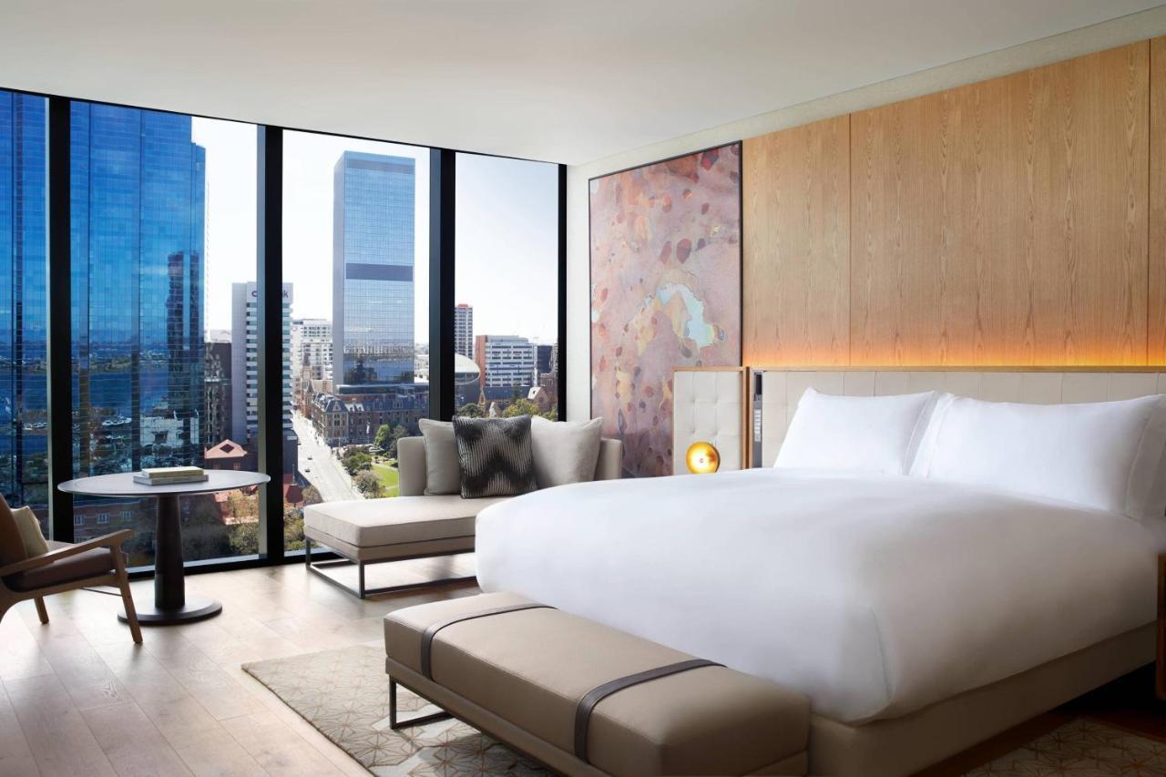 The Ritz-carlton, Hotel 5*