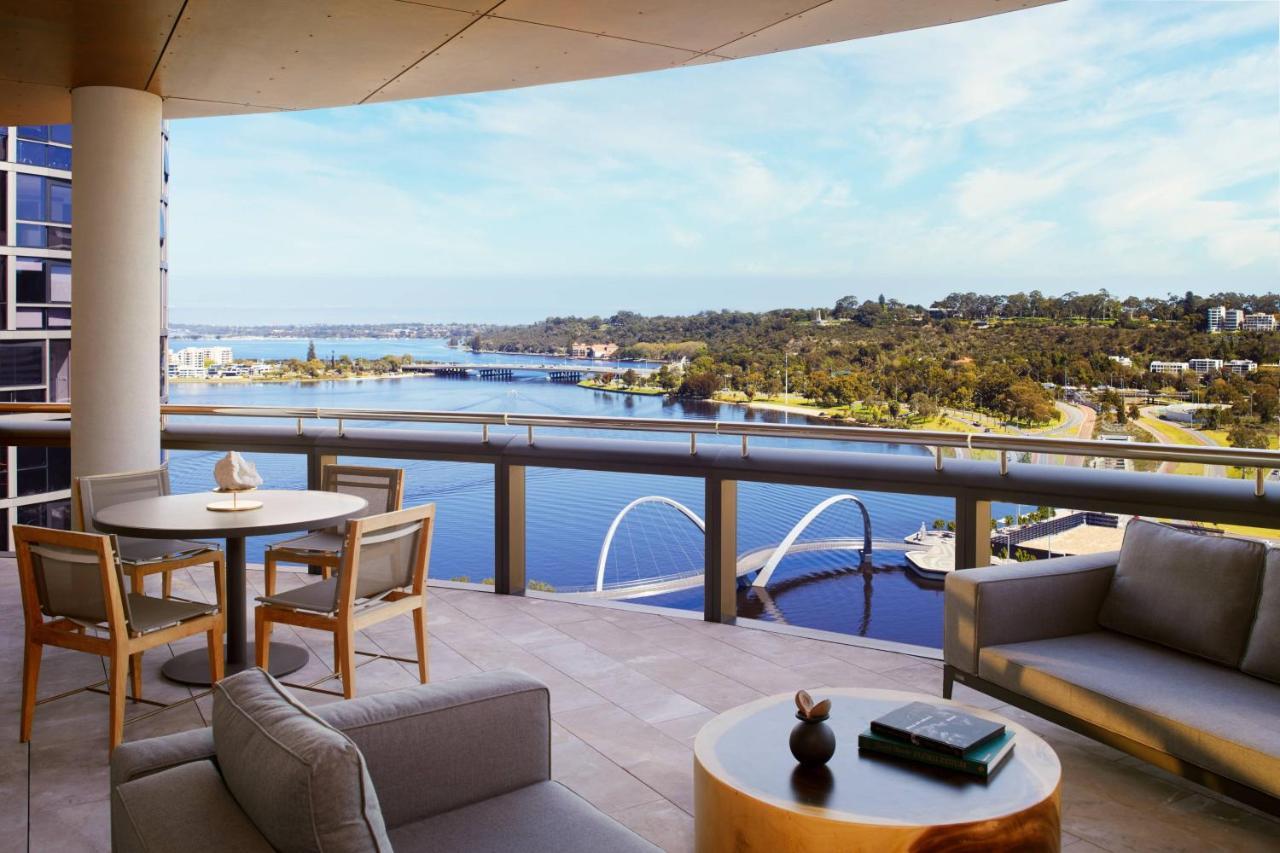 The Ritz-carlton, 5*
