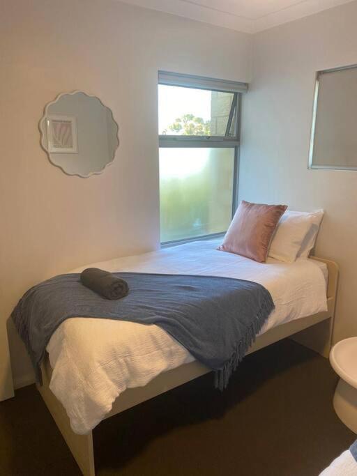 Apartemen Stylish 2bed Close Airport/shops *