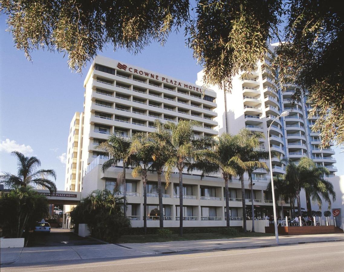 Crowne Plaza By Ihg Hotel