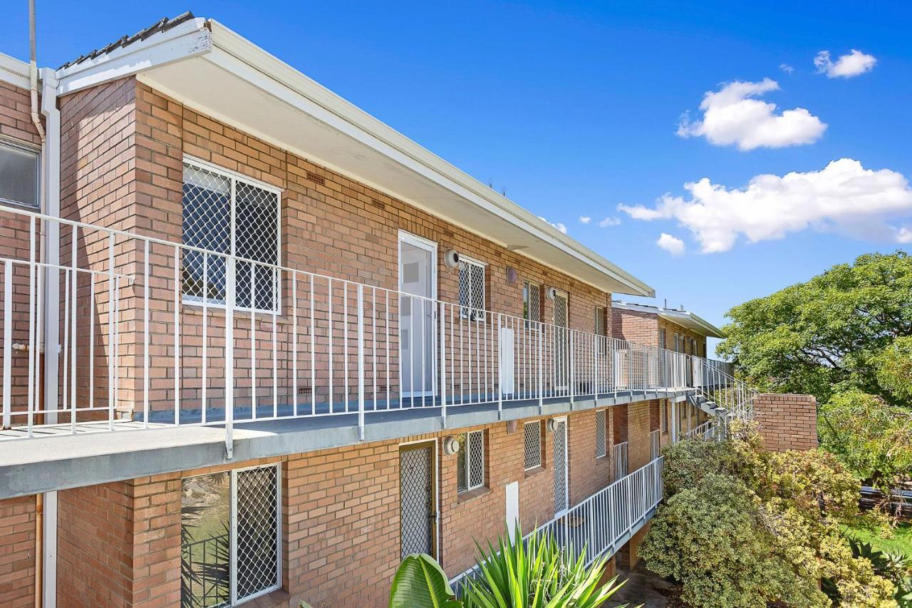 Apartment 12 Calming Coral Beautiful 2brm Perth