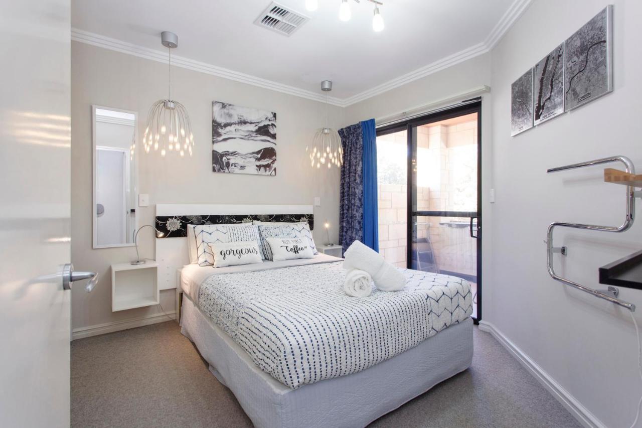 Bambino 438 Apartment