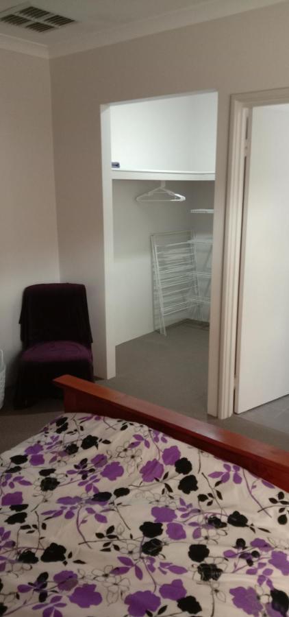 Homestay Near Train Station Transport Hub With Bicycle Locker Perth