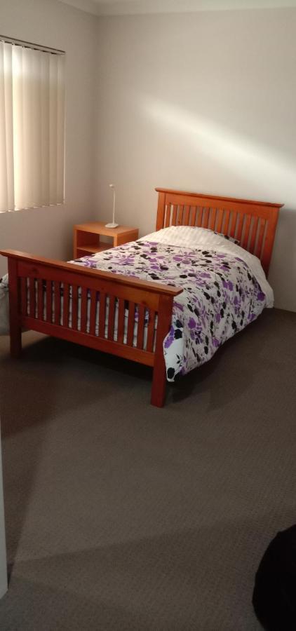 Near Train Station Transport Hub With Bicycle Locker Homestay Perth