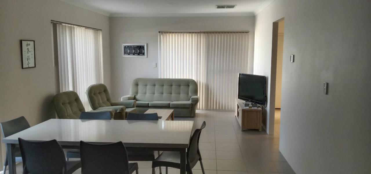 Near Train Station Transport Hub With Bicycle Locker *
