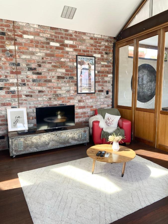 Chic Loft Style Apartment