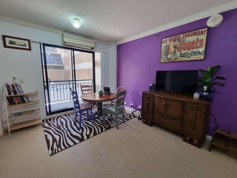 Little Monica Apartment- Spacious, Affordable & Apartamento *